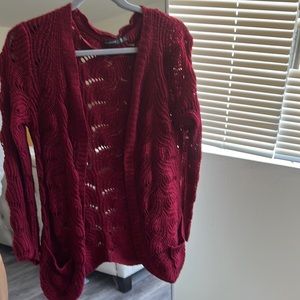 Maroon/ red knitted cardigan